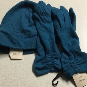 Wool blend hat glove set women NWT
